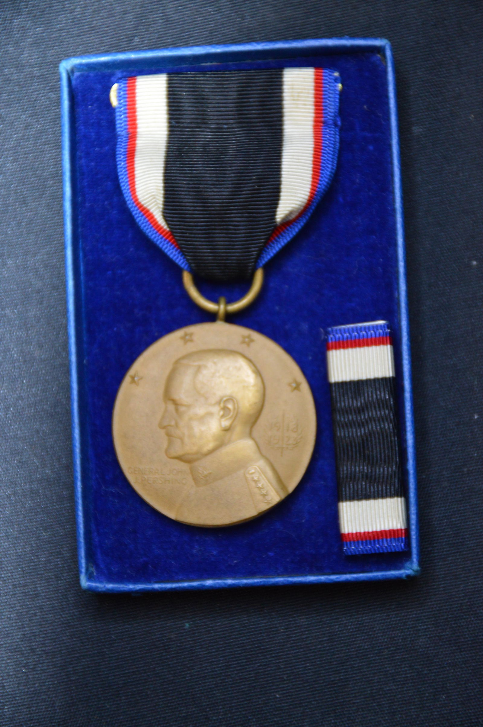 WW1 Service Medal (1 of 5)