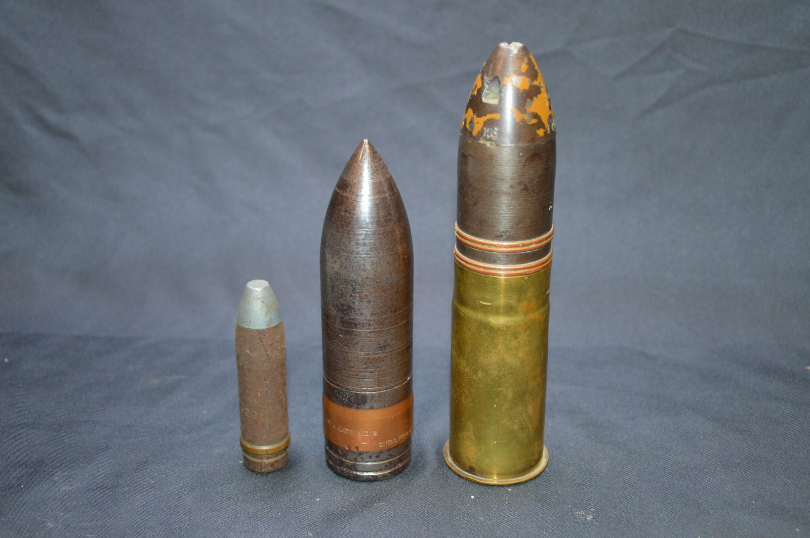 Deactivated 37MM WW1 Shell and 2 Projectiles: 37 mm shell with projectile, French 37-85 shell for the M1916 37 mm gun. The projectiles read for 15M 545 & MK3-54J.