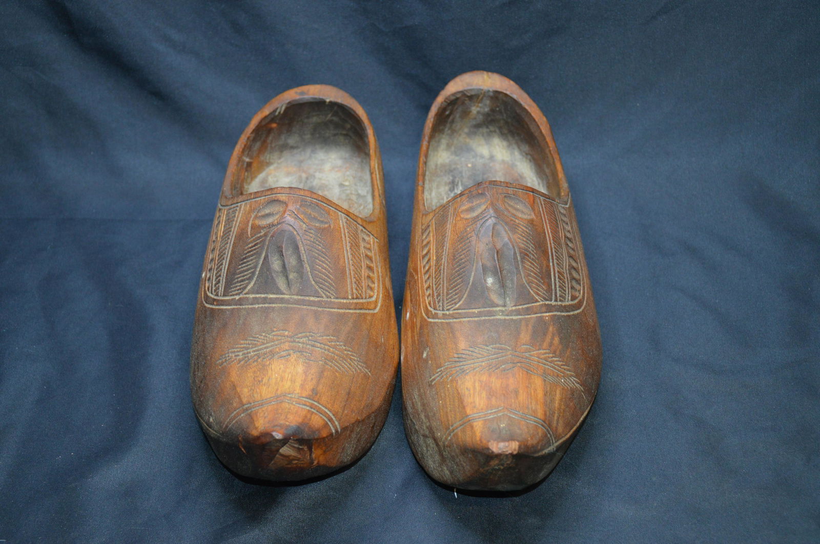 Pair Vintage Dutch Holland Wooden Clogs Shoes (1 of 5)