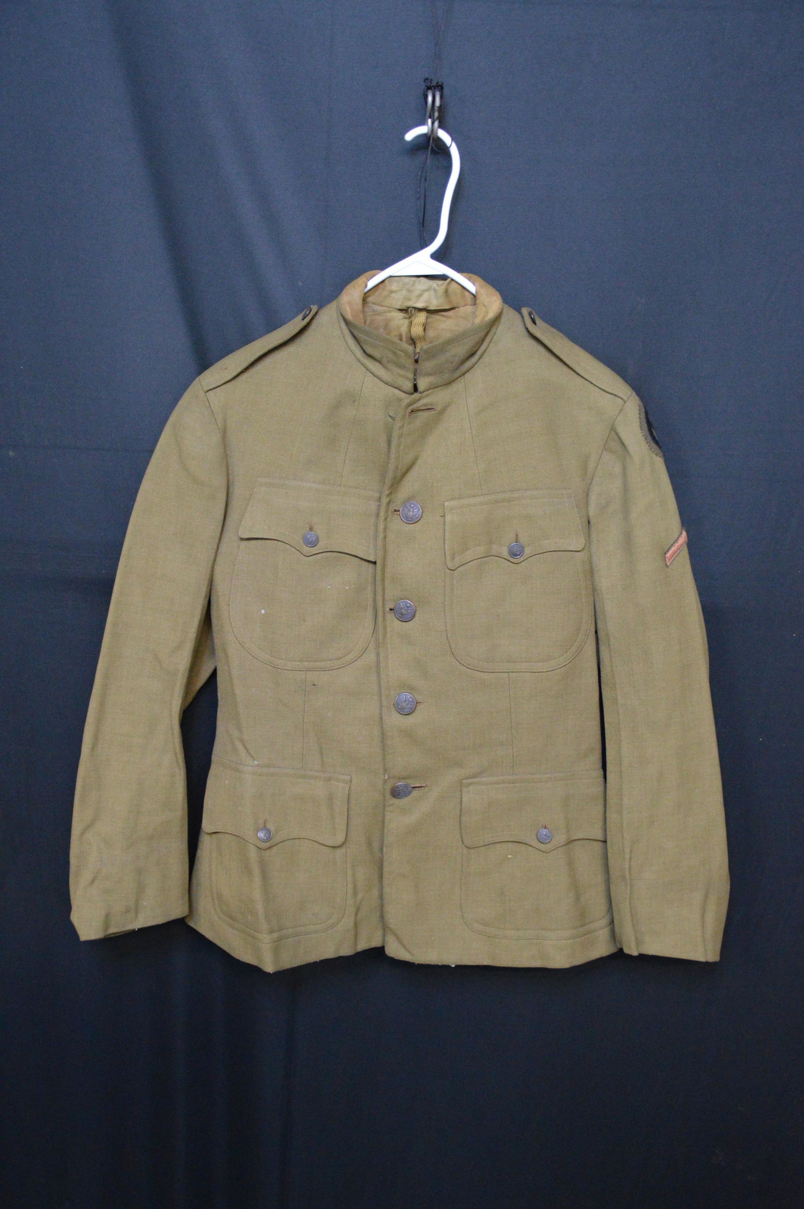 WW1 U.S. Uniform Coat 89th Division (1 of 9)