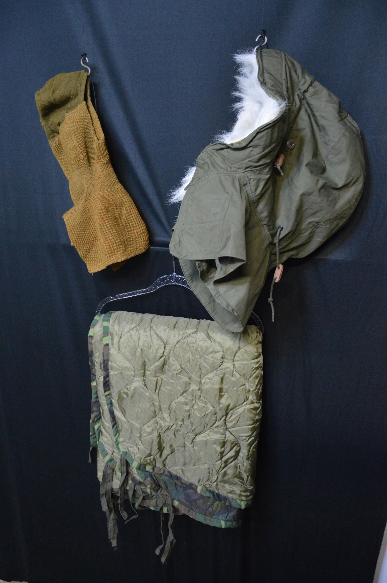 Military Sleeping Bag, Face Mask and Hood (1 of 6)