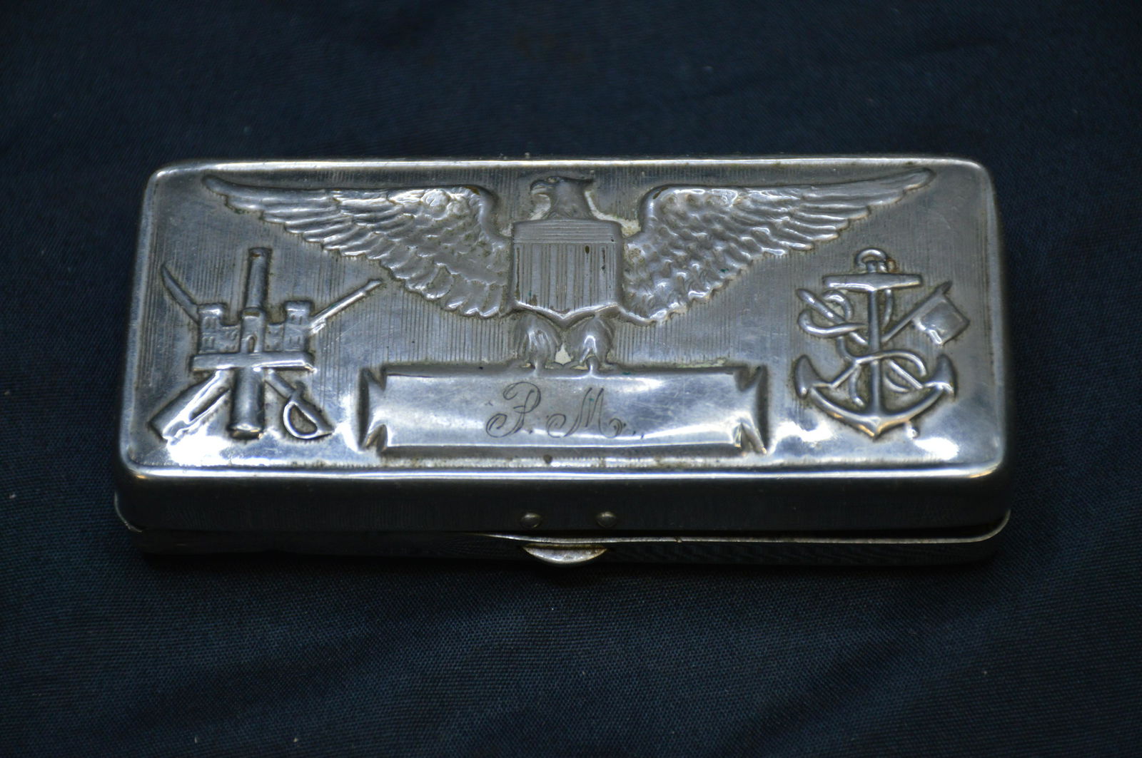 Metal Gillette Shaving Kit Container (1 of 4)