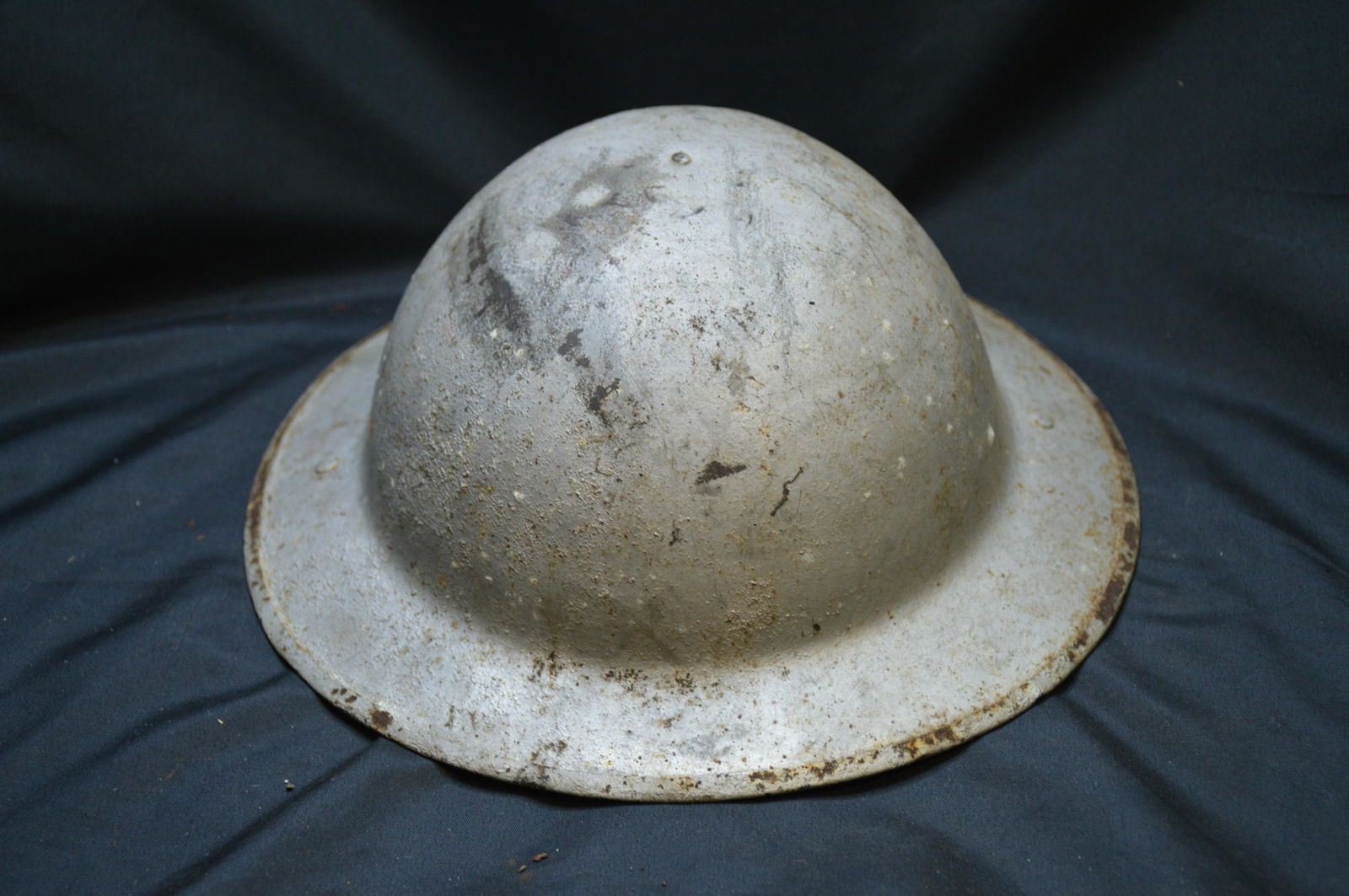 Original 1917 WWI US Army Doughboy Steel Helmet (1 of 6)