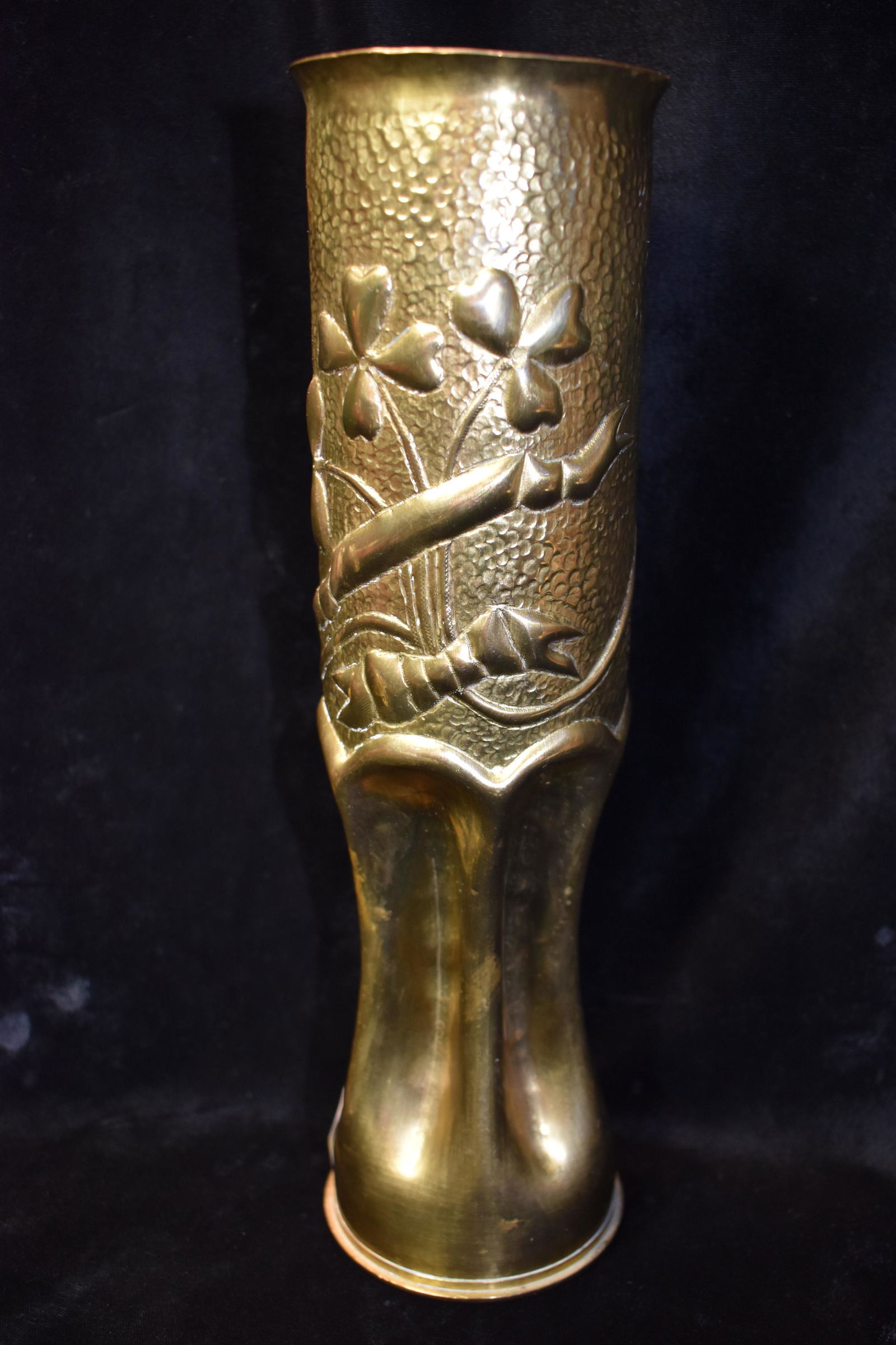 WW1 Trench Art Flowers & Banners 75MM Artillery Casing (1 of 5)