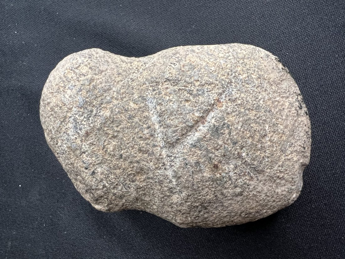 3 1/2" Full Grove Axe: Found in Madison Co. IL. 2 1/2 inches wide.