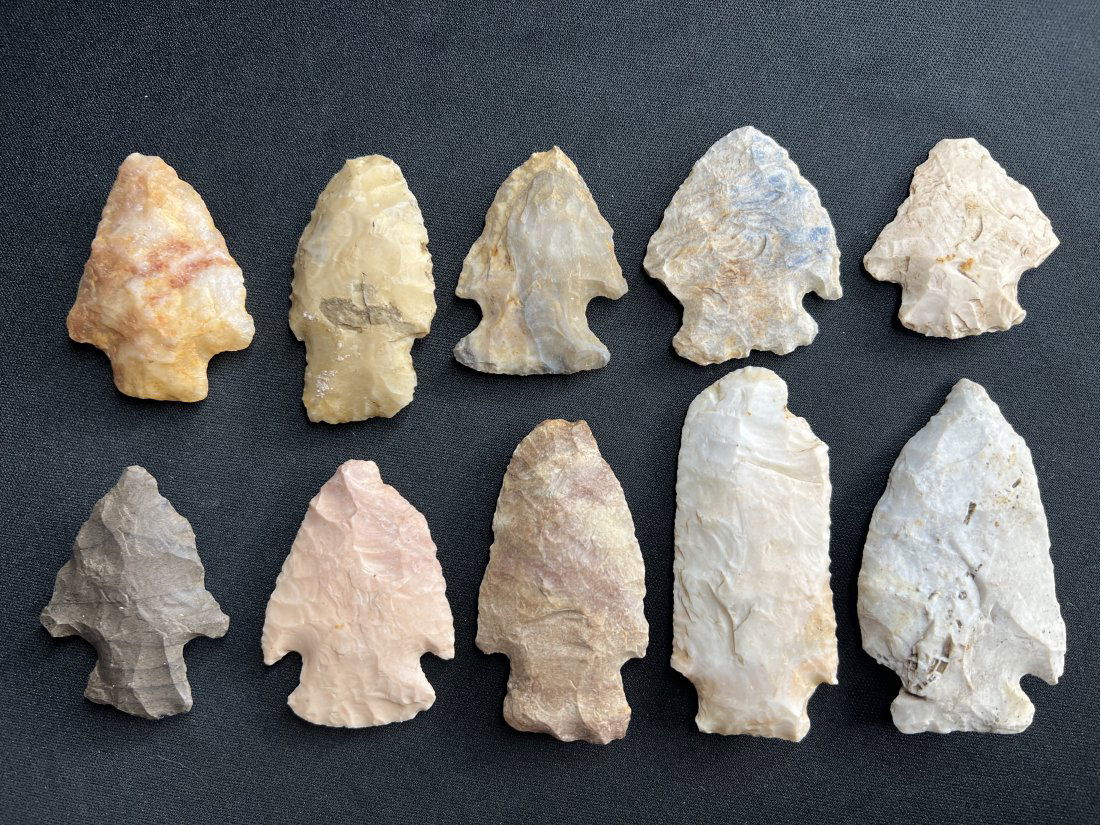 10 Corner Notched Arrowheads (1 of 8)