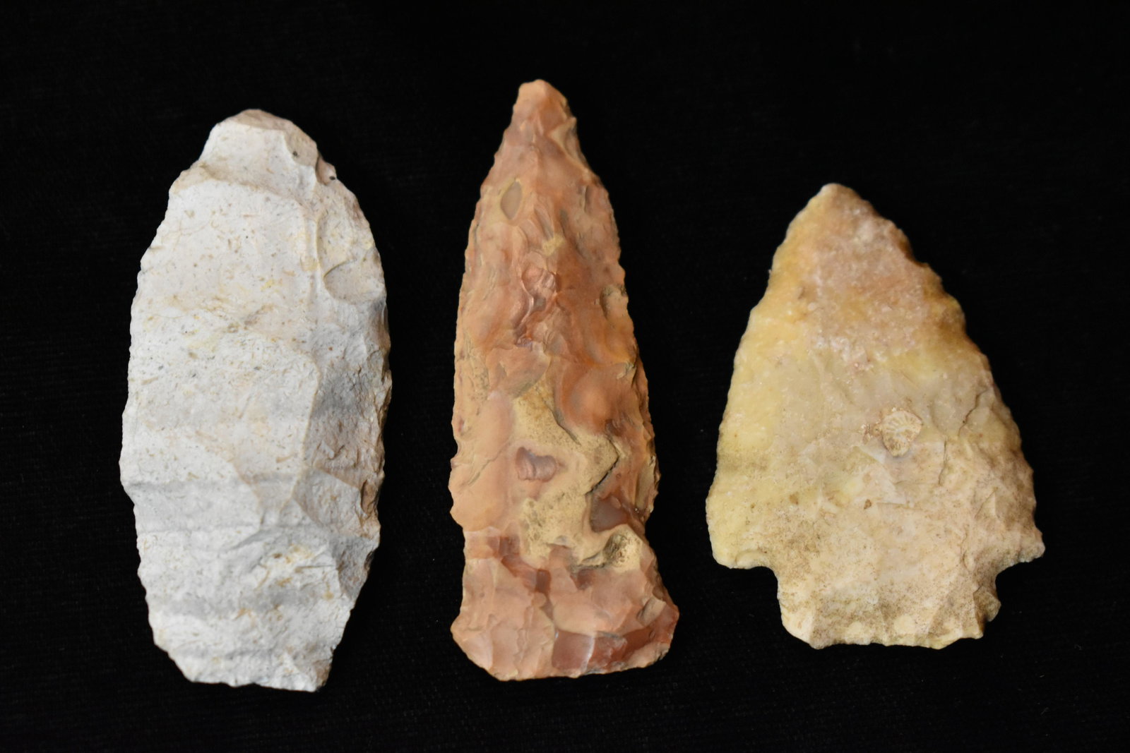 3 Arrowheads Found in Missouri: 3 Arrowheads Found by Rodney Grey in Scotland County Missouri. 1 7/8" to 2 3/8"