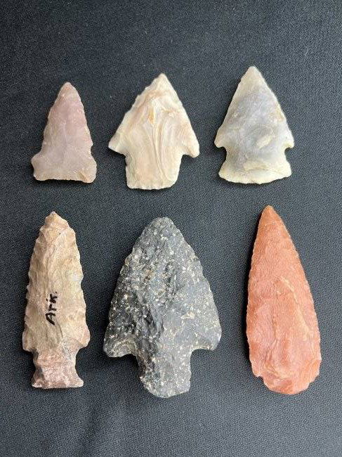 6 Arrowheads found in Arkansas (1 of 4)