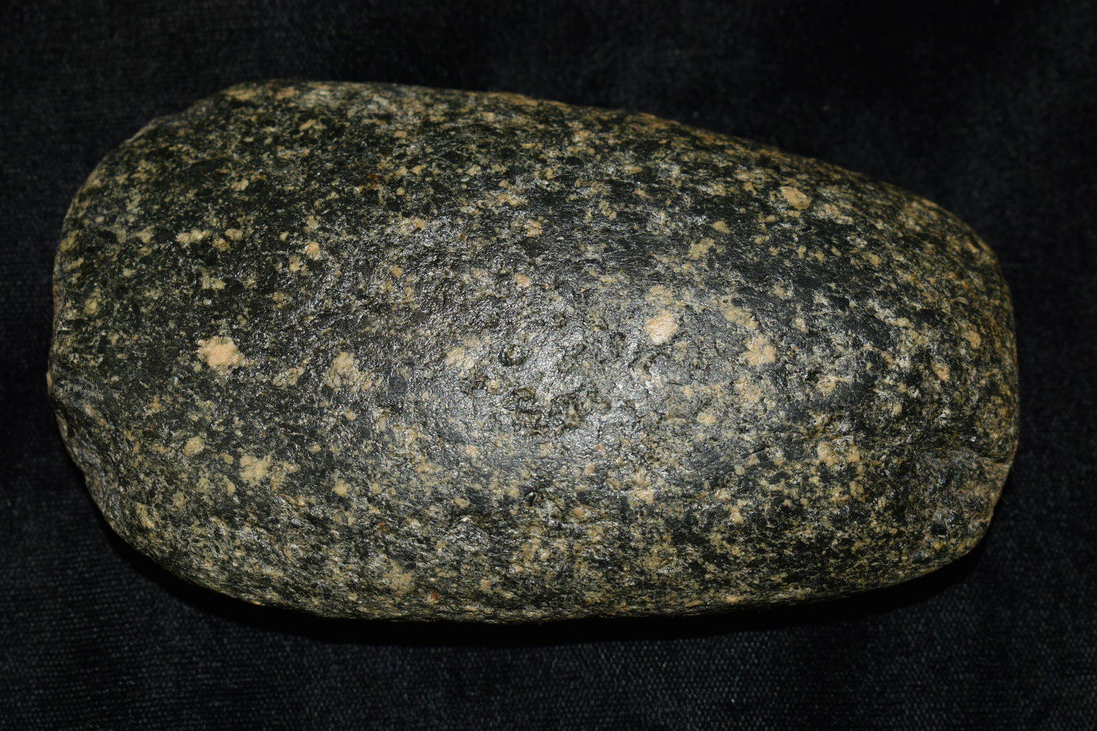 4 3/4" Porphory Celt (1 of 6)