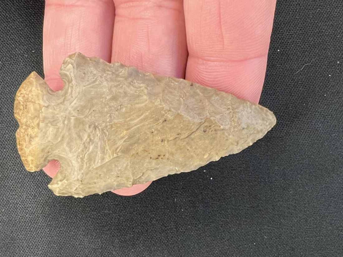 2 3/4" Dovetail Arrowhead (1 of 9)