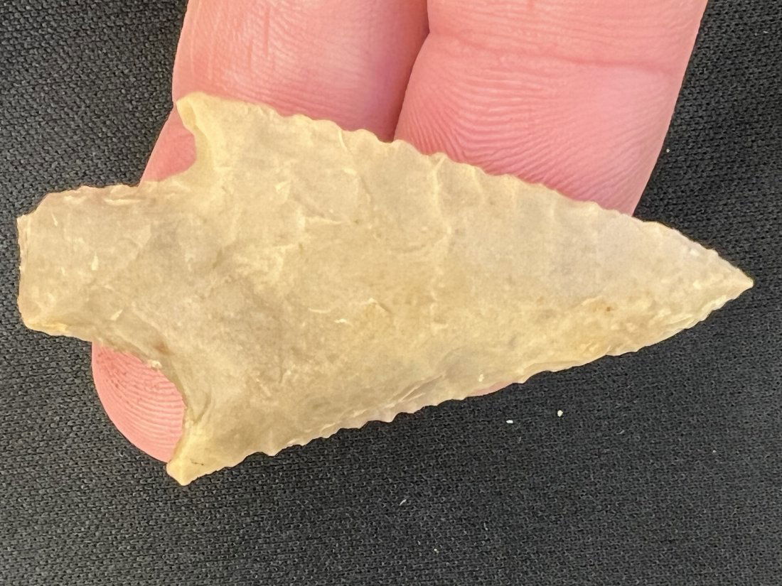 2 5/16" Langtry Arrowhead (1 of 9)