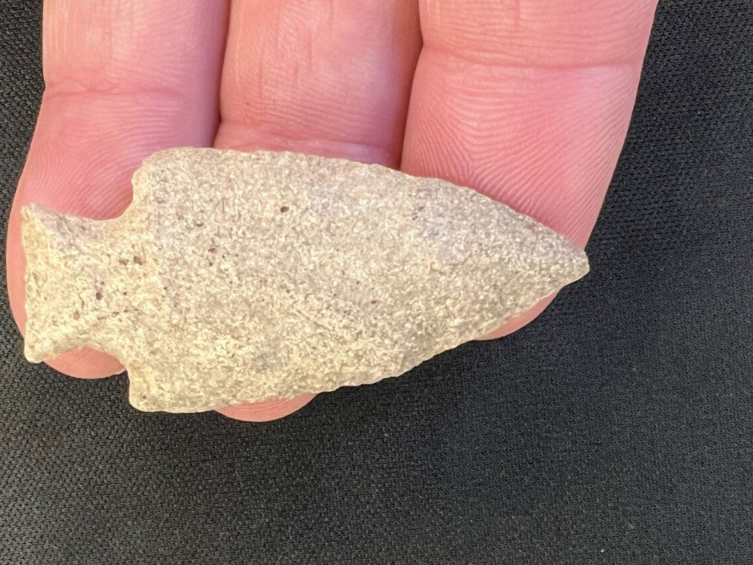 2 1/8" Table Rock Arrowhead (1 of 9)