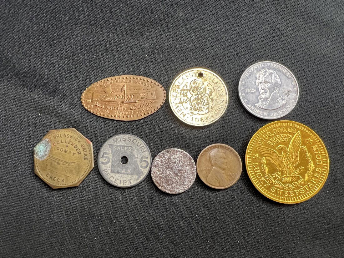 8 Misc. Coins (1 of 6)