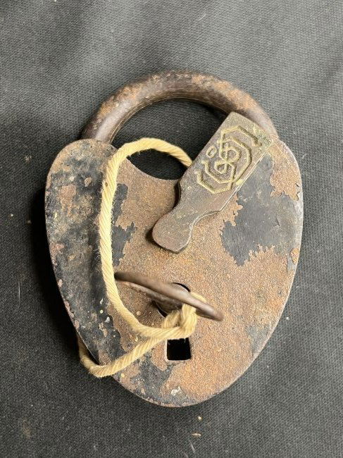 Antique Heart Padlock, Large Antique Padlock, Antique (1 of 4)