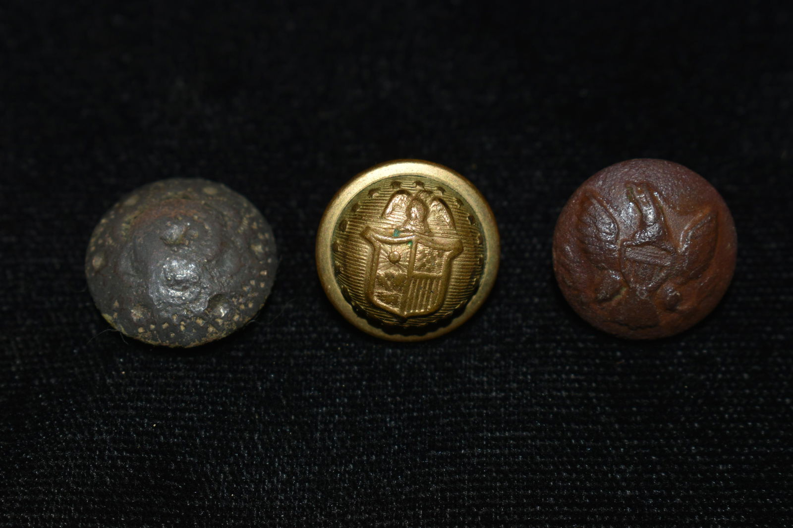 3 Civil War Buttons (1 of 3)