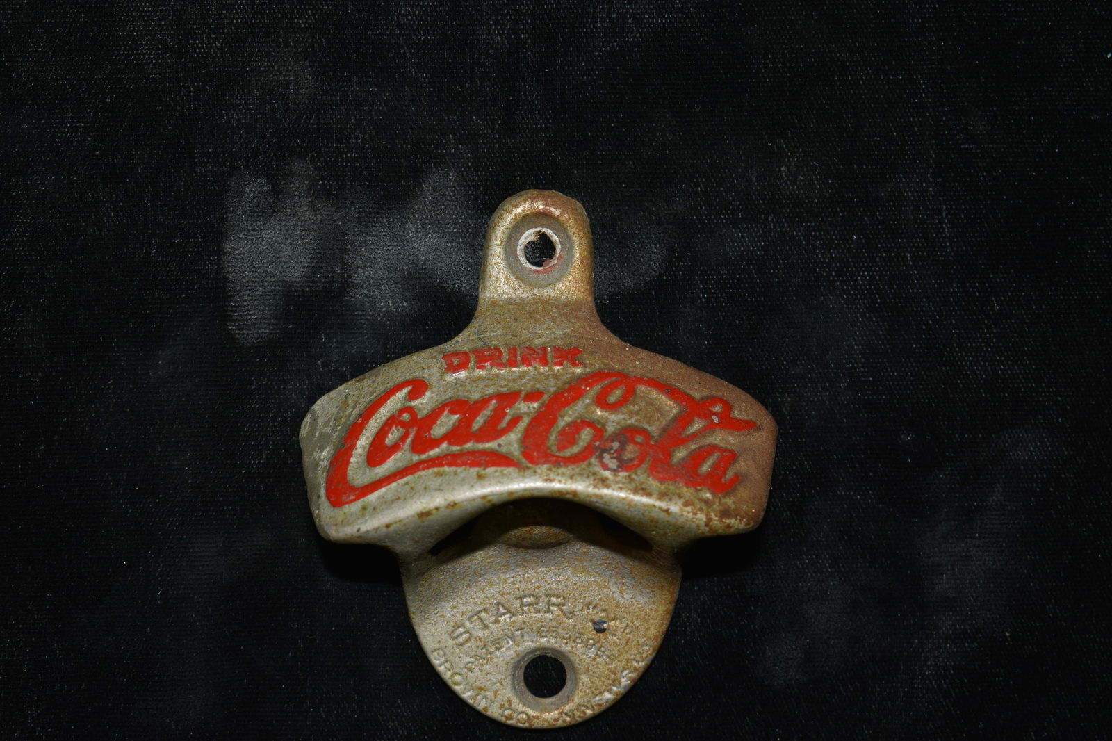 Vintage Coca Cola Bottle Opener (1 of 4)