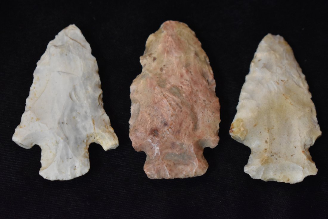 3 Arrowheads Found in Benton County, Mo (1 of 4)