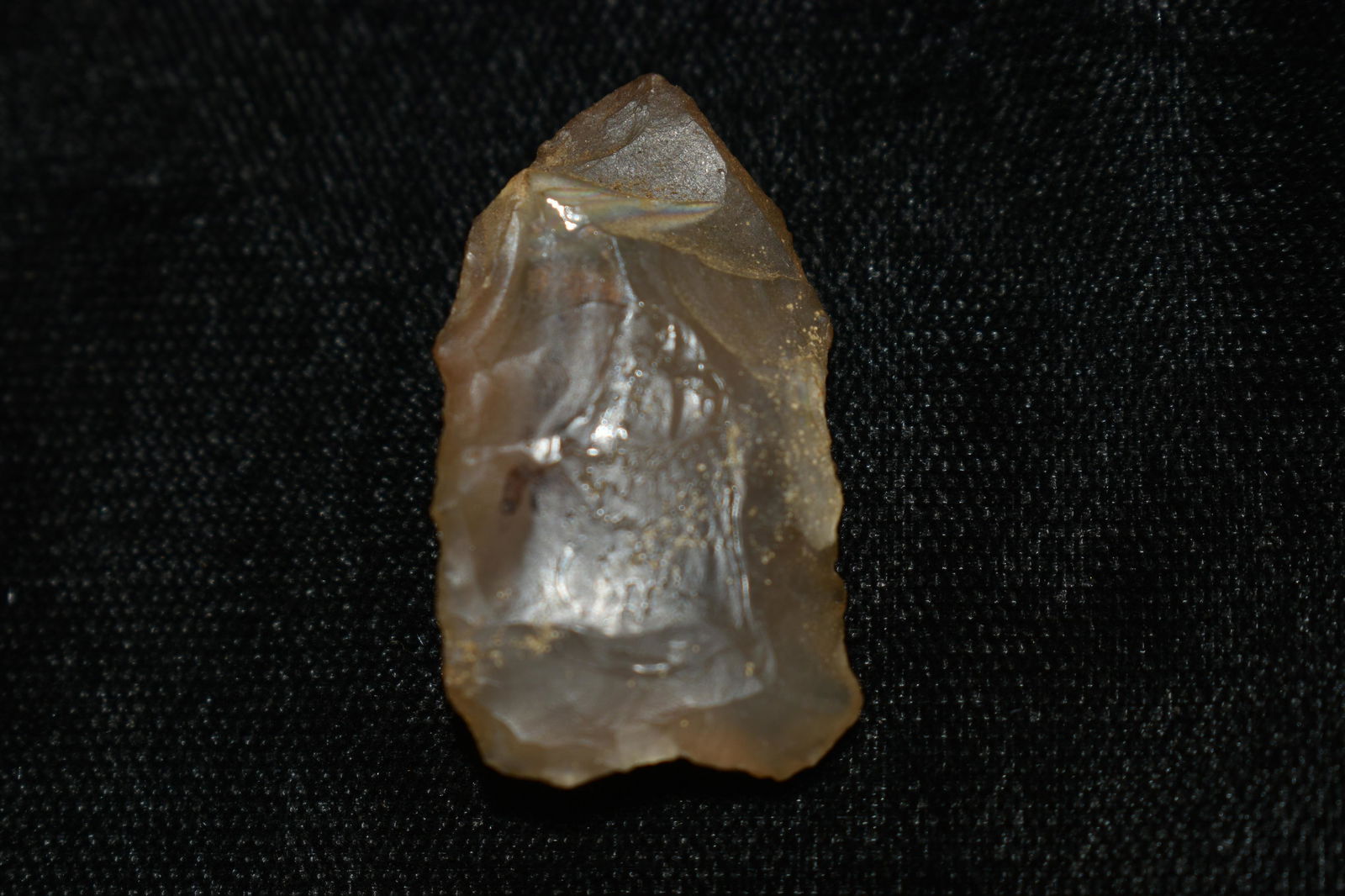 1 1/4" Highly Transluscent Agate Arrowhead (1 of 5)