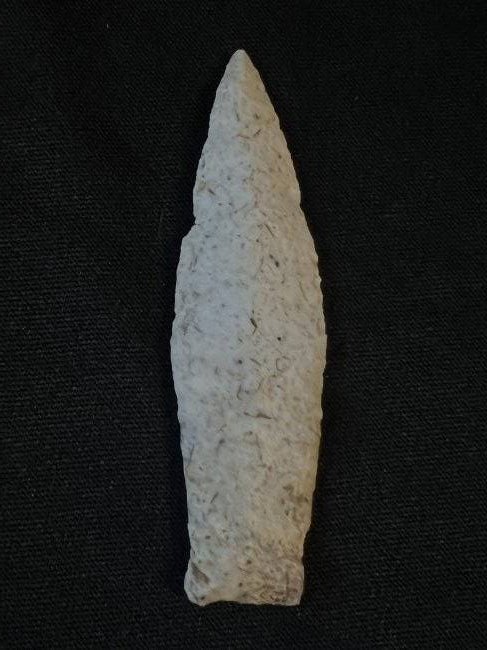 Agate Basin 3 1/4 Found in Pike Co. IL. By Leslie Stolte near Barry.  Couple nicks but still a very (1 of 4)