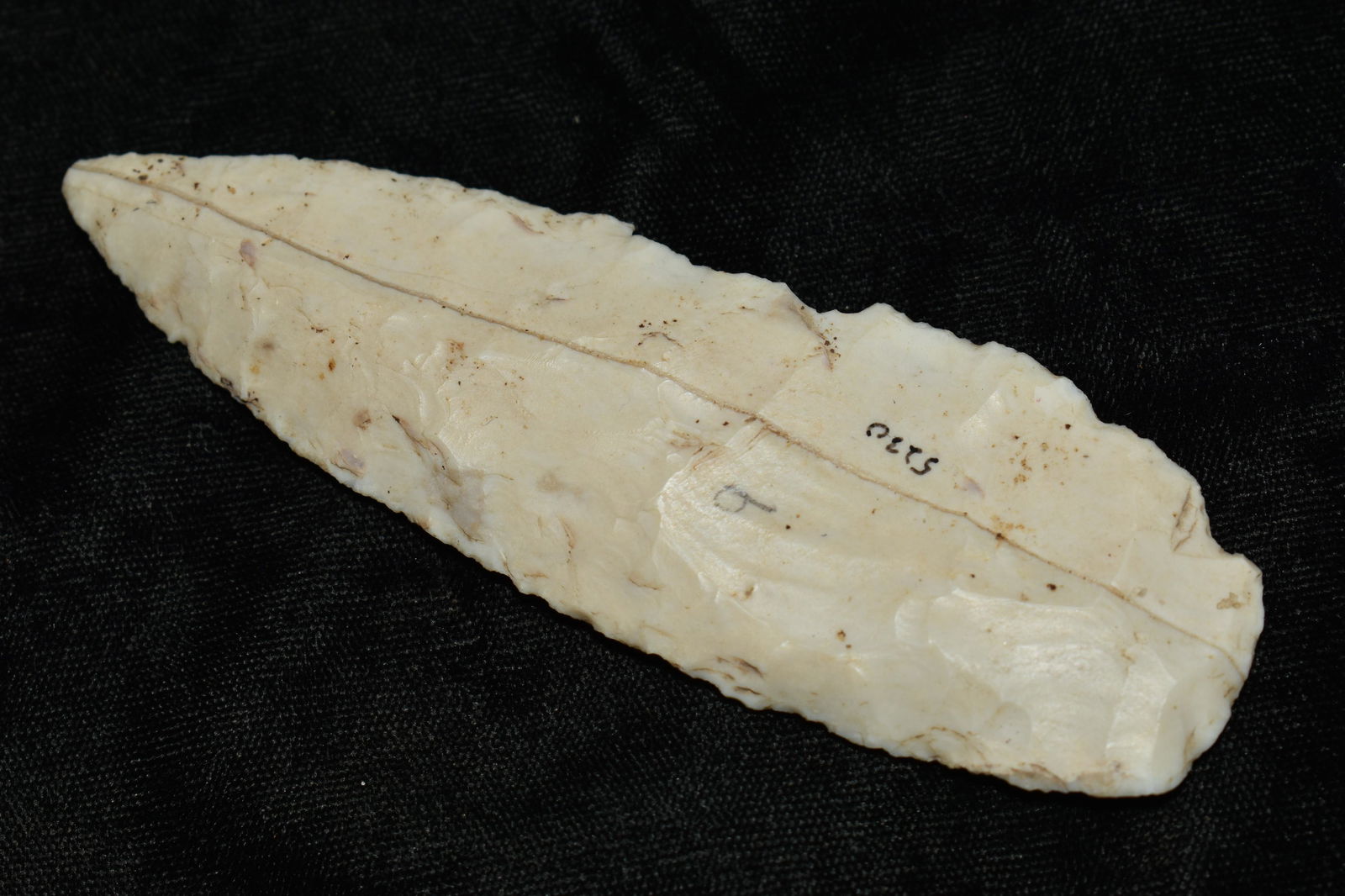 4 3/8" Burlington Chert Blade found in Cass Co, IL.  Ex Steve Manos Collection (1 of 7)