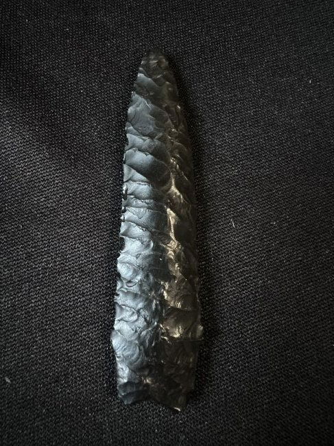 3 1/16" Windust W/COA: Made from Black Obsidian and found in Lake Co. Oregon. 3/4" wide and comes with a Ryan Keele COA.