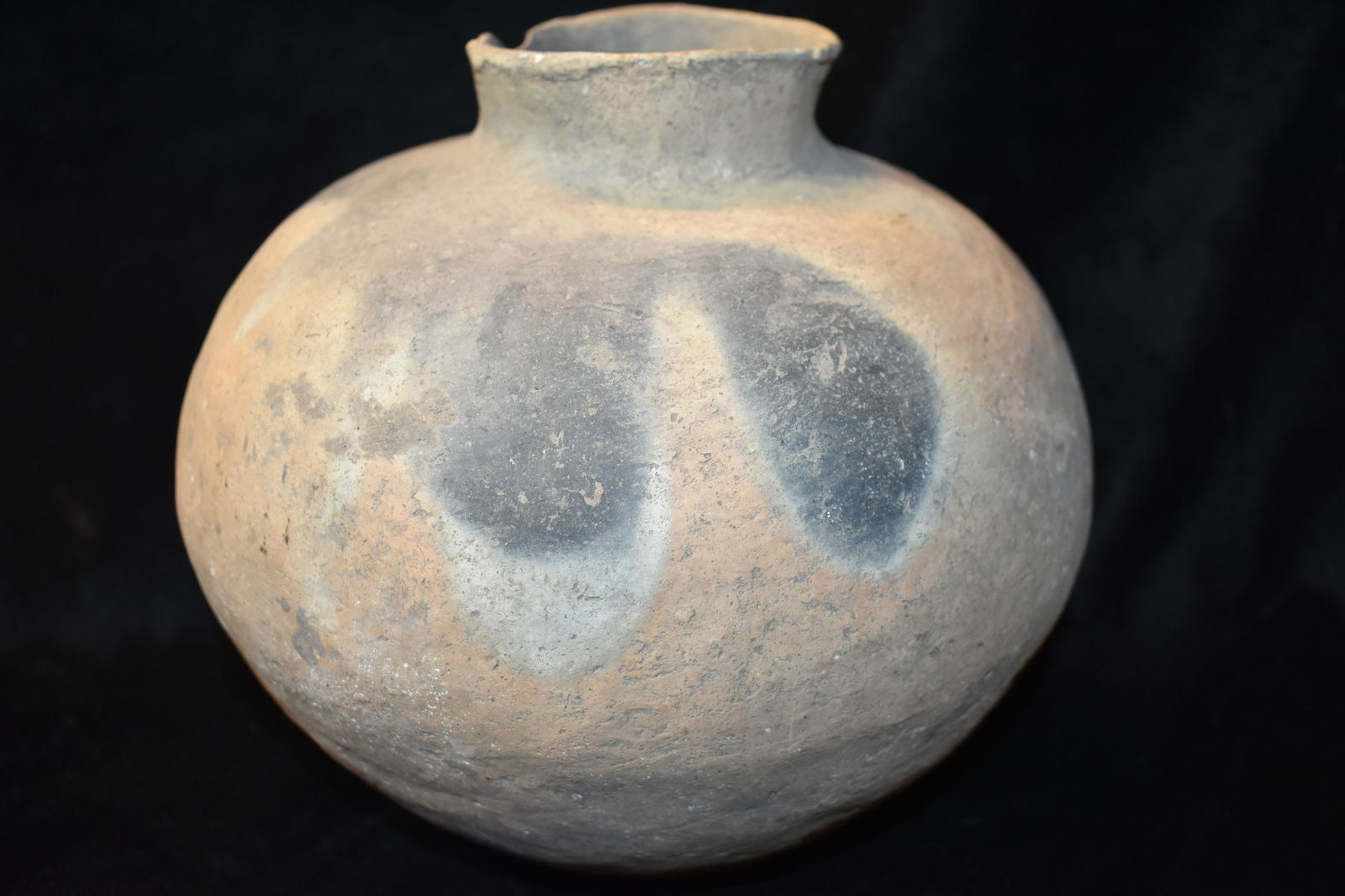 Mississippian Bottle Pot Found in St Francis Co. Arkansas Ex Kevin Jerome Collection (1 of 6)