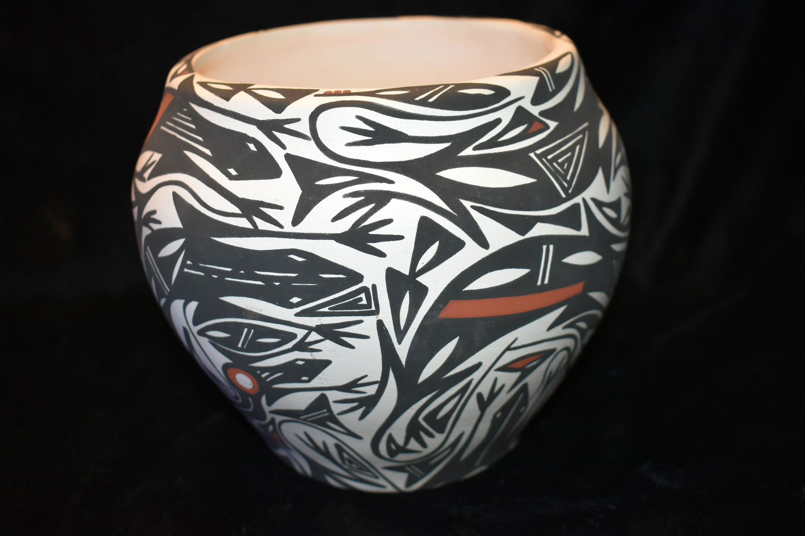 Exquisite Acoma Hand Painted Lizard Motif Pottery Jar by R Chino (1 of 6)