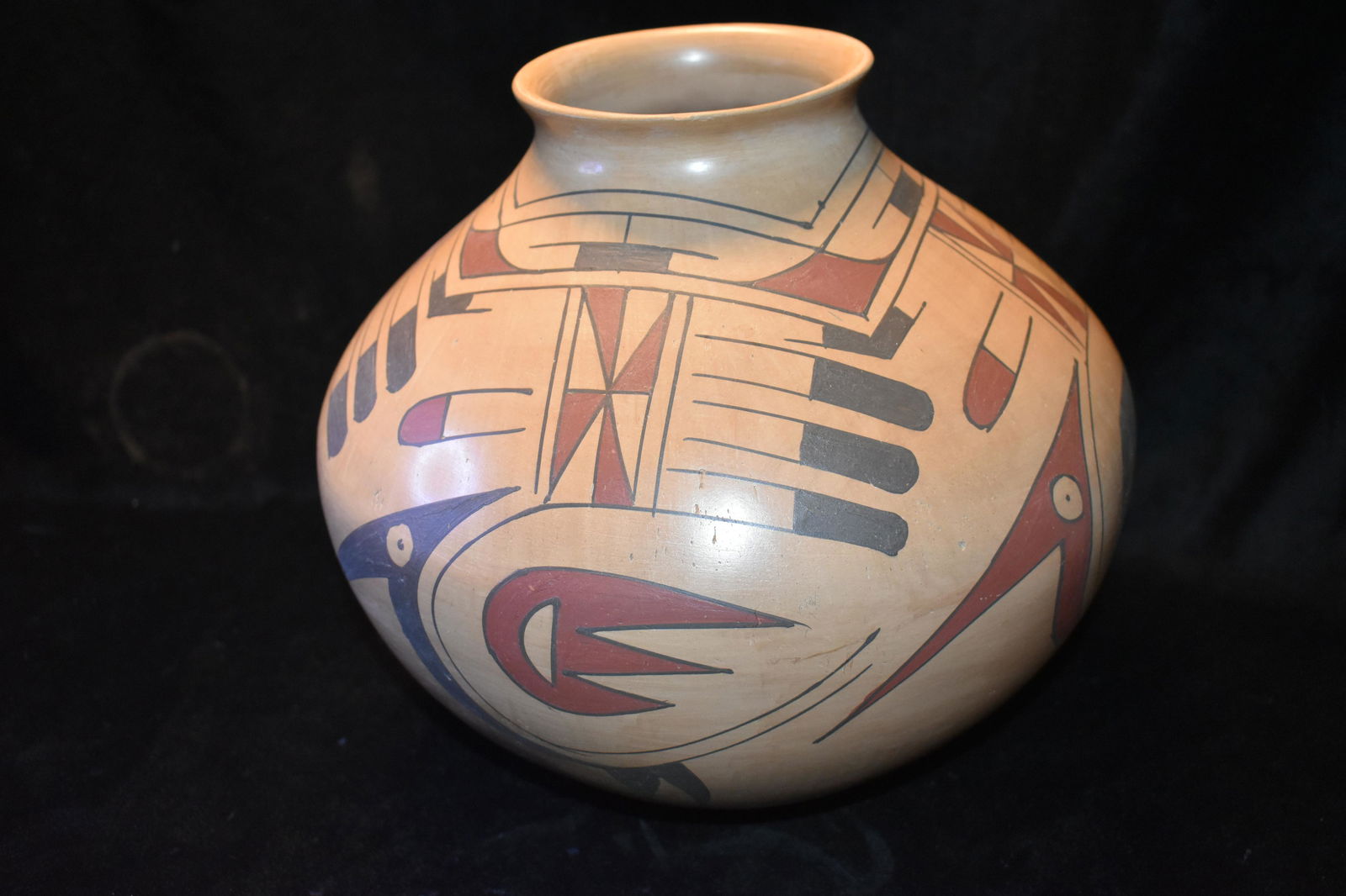 Polychrome Pottery Mata Ortiz Mexico signed Benito M (1 of 7)