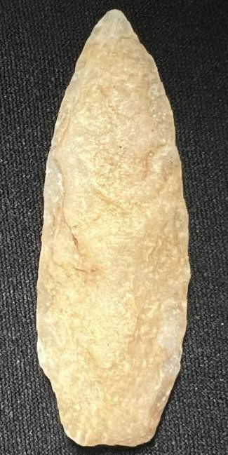 2 15/16" Holmes Arrowhead Made from Quartz, Found in North Carolina. (1 of 4)