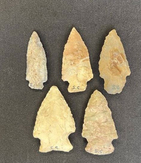 5 South Carolina Arrowheads longest point is 2 1/8" (1 of 2)
