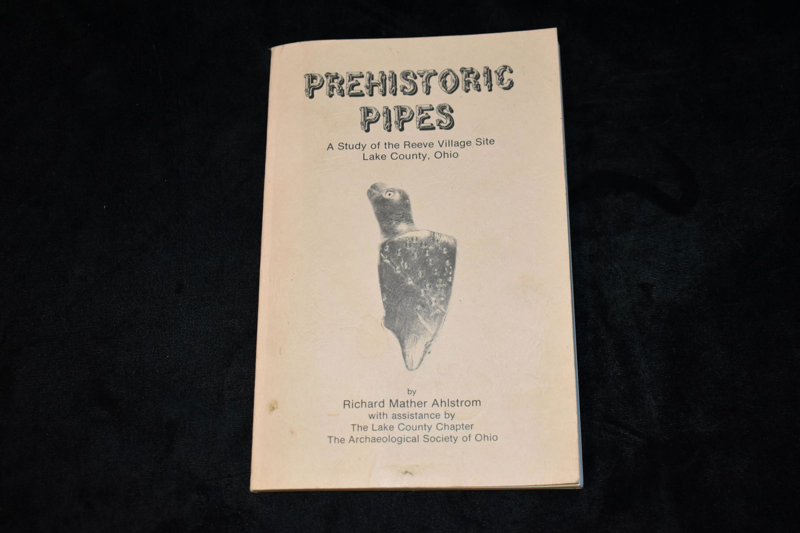 1979 Prehistoric Pipes 1st Edition (1 of 4)
