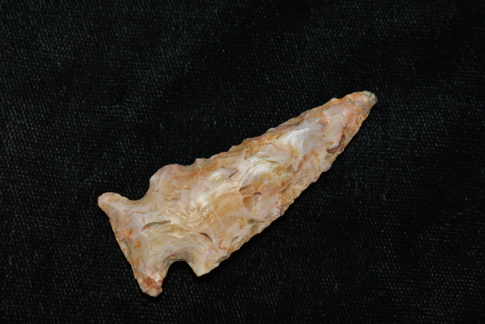 2 1/8" Kings Arrowhead found in Scotland County, Missouri: 2 1/8" Kings Arrowhead found in Scotland County, Missouri by Rodney Gray Ancient prehistoric authentic native american artifacts.