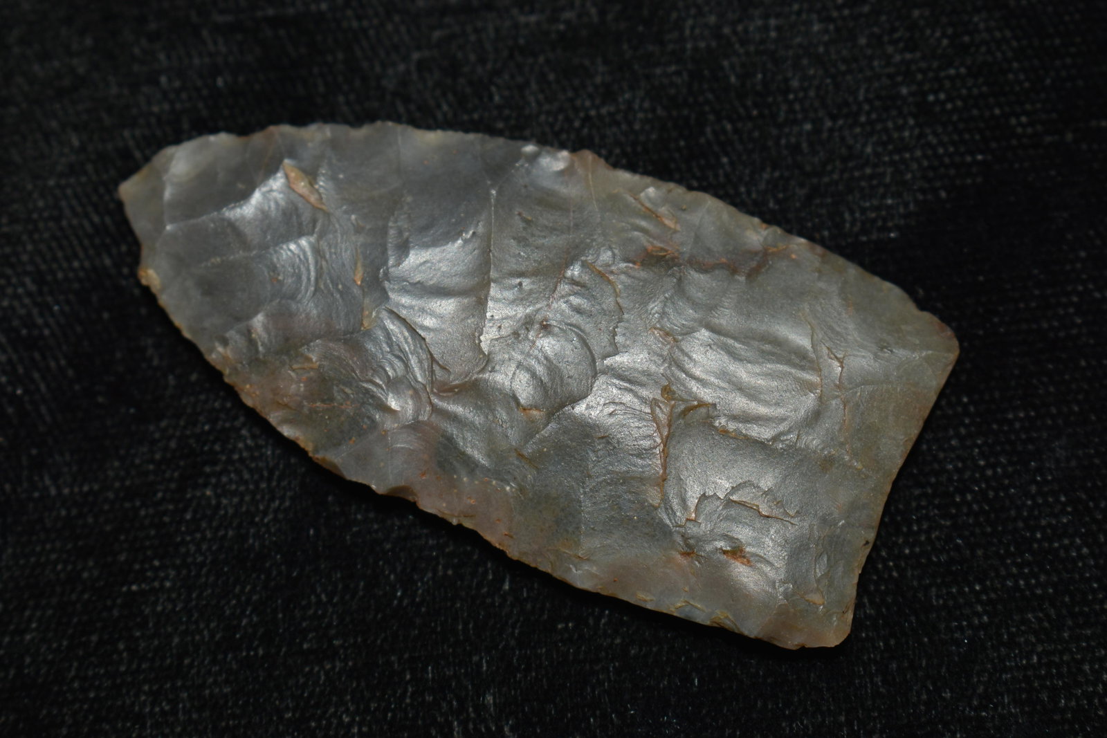 2 1/16" Finely Made Transitional Paleo found in Ohio. Ryan Keele COA: 2 1/16" Finely Made Transitional Paleo Arrowhead found in Ohio. Ryan Keele COA. Ex Walt McIntyre Collection When Walt passed all we had to go by was writing on the points or stickers written on if the