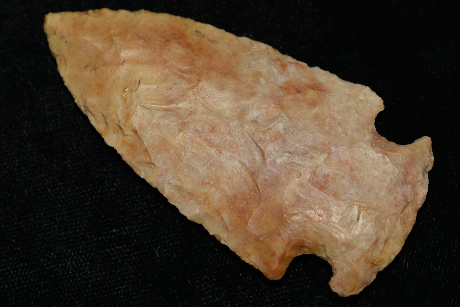 2 11/16" Smoker Gibson found in Randolph Co., Mo Keele COA: 2 11/16" Smoker Gibson found in Randolph Co., Mo Keele COA. Outstanding Gibson. Ex Karollyn Sizemore Collection Ancient prehistoric authentic native american artifacts.