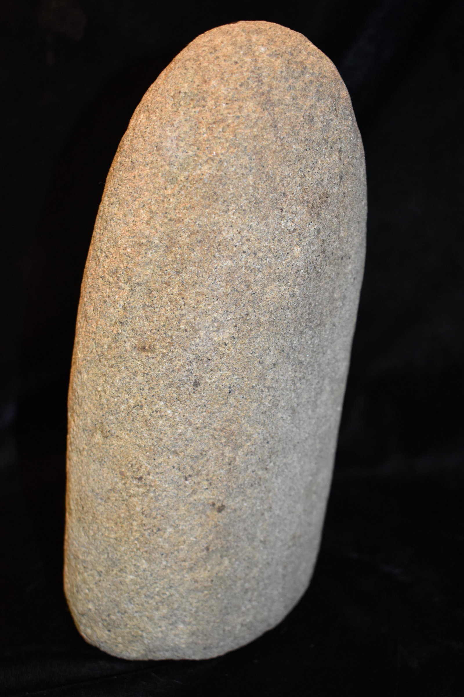 9 1/2" Massive Pestle found in Indiana or Illinois: 9 1/2" Very Heavy Pestle found in Indiana or Illinois. Not the prettiest pestle but would make one hell of a door stop. Ex Glen Hicks Collection Ancient prehistoric authentic native american artifacts