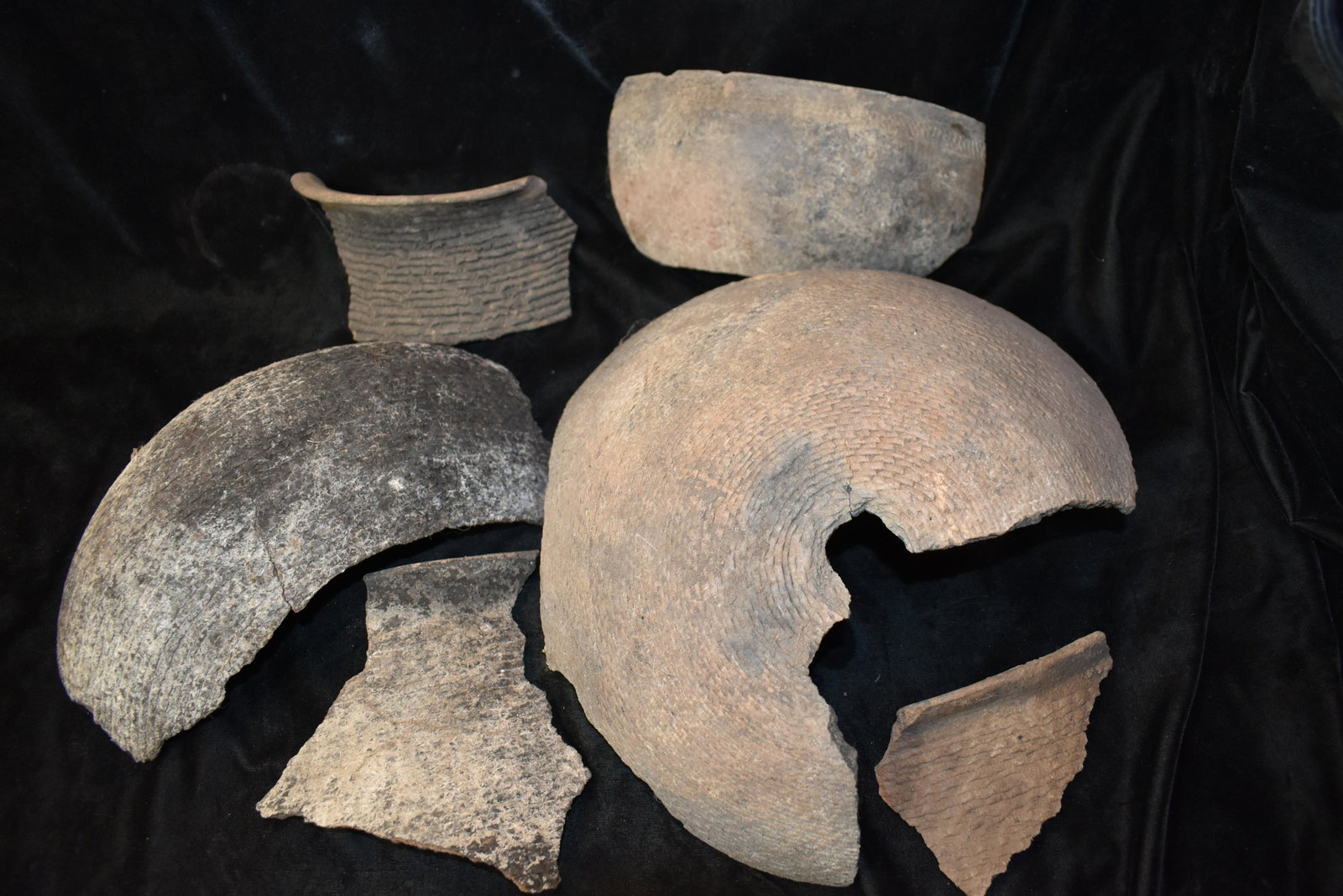 Milk Crate of SW United States Pottery Shards with a few Arrowheads: This is a massive lot of SW United States Pottery Shards. This lot came to us a bit mixed up. It had sat in a barn for decades. Mice had got in to the crate and tore up the bags that held the pot shar