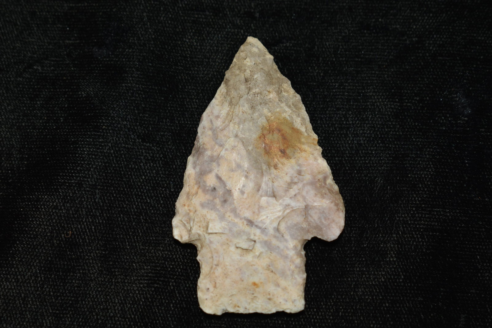 2 1/4" Colorful Apple Creek Arrowhead found in Scotland County, Mo: 2 1/4" Colorful Apple Creek Arrowhead found in Scotland County, Mo by Rodney Gray. Ancient prehistoric authentic native american artifacts.
