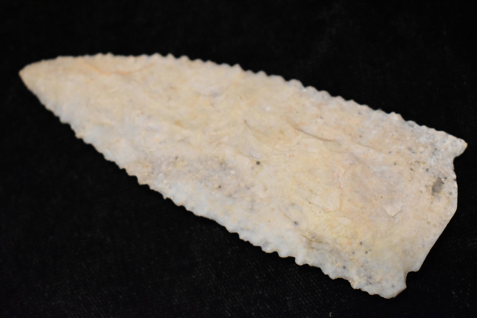 4" Heartbreaker Hardin Barb (Great Restoration piece): 4" Heartbreaker Hardin Barb (Great Restoration piece) found in Scotland Co., Mo. by Rodney Gray. Ancient prehistoric authentic native american artifacts.