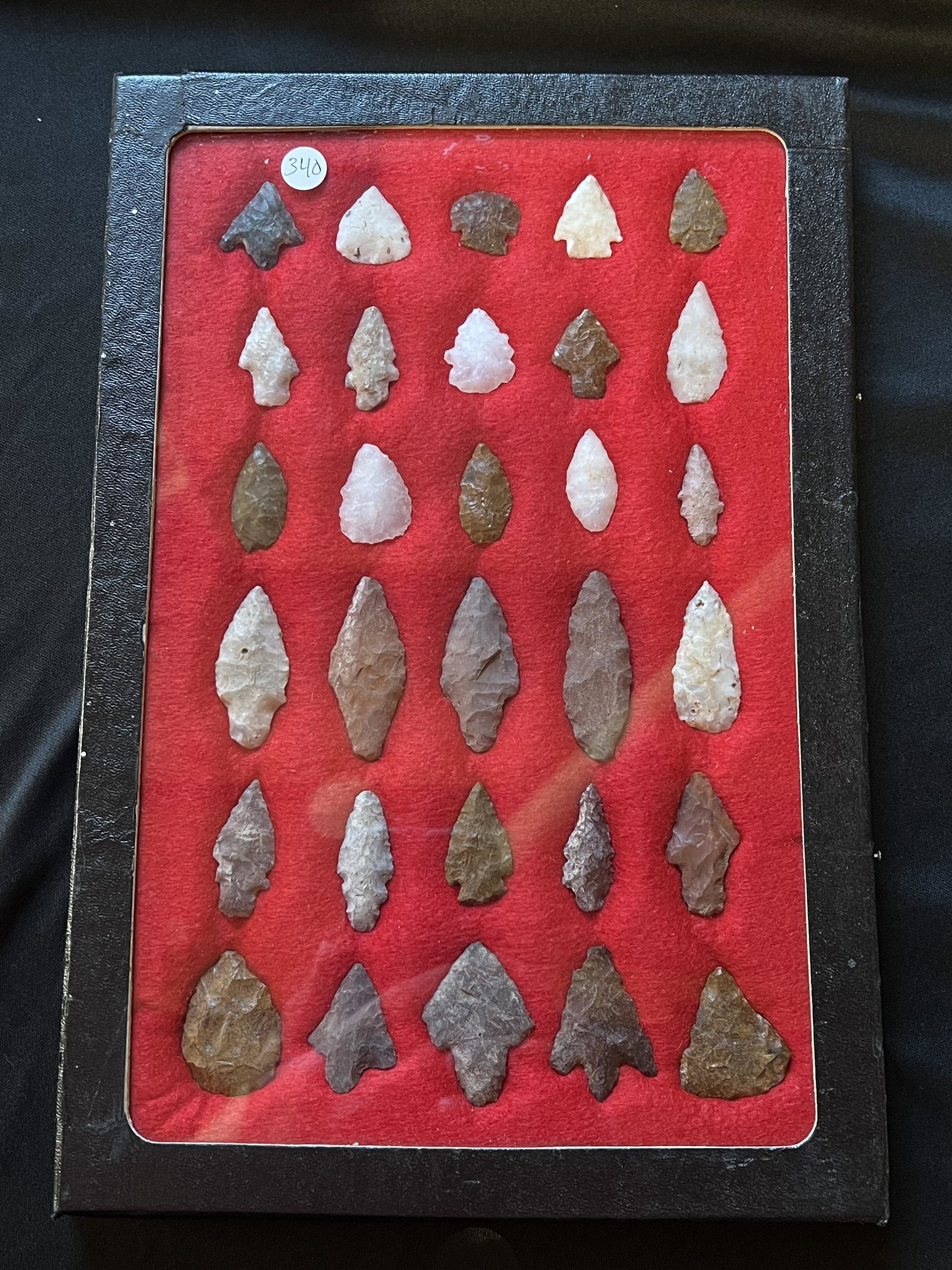 Case of 30 Arrowheads Found in Arkansas. Includes 5 Evans Points. The longest is 2 inches. Ex:: Case of 30 Arrowheads Found in Arkansas. Includes 5 Evans Points. The longest is 2 inches. Ex: John Grenawalt Collection. The case is included. Ancient prehistoric authentic native american artifacts.