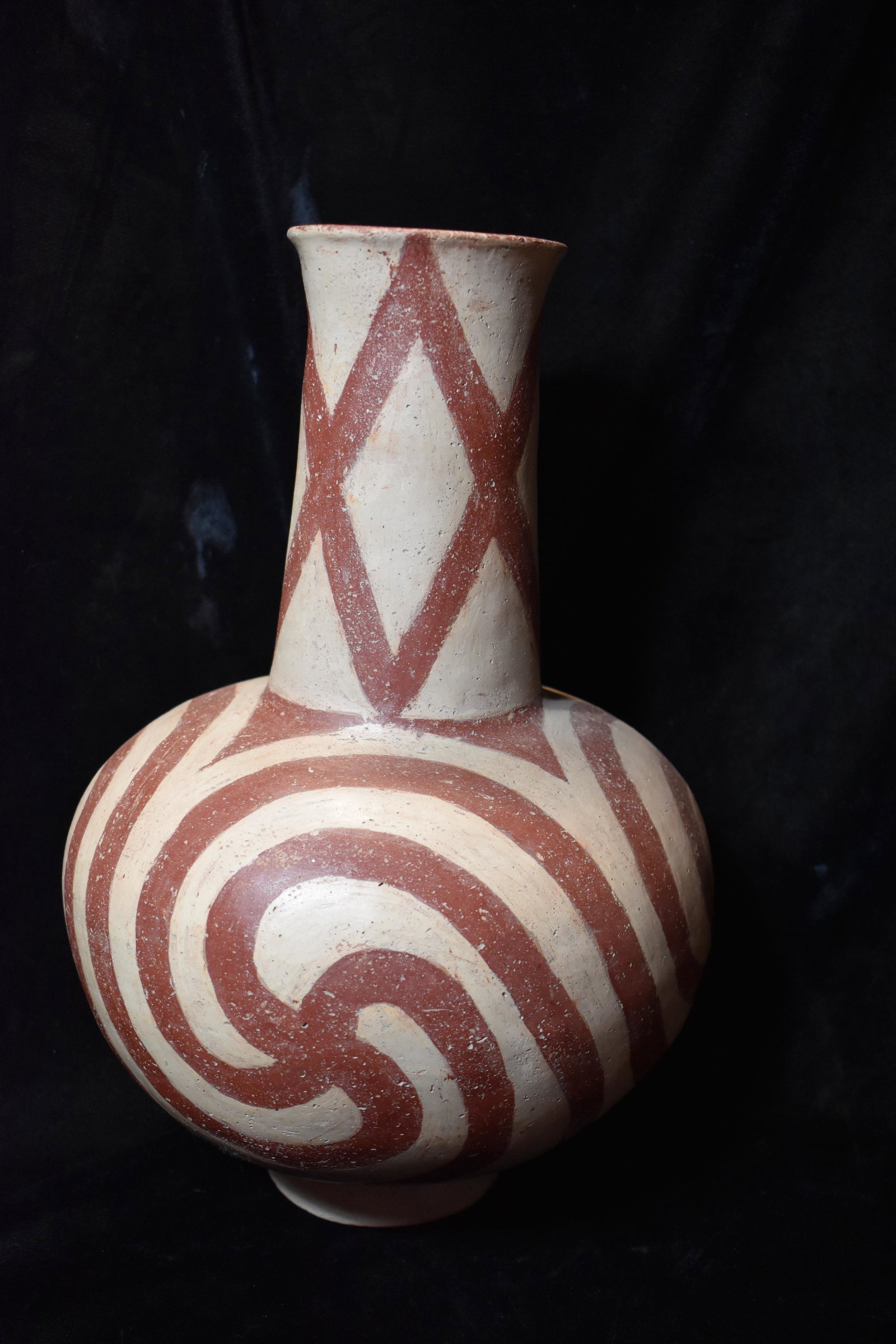 14 1/2" Spectacular Mississippian Water Bottle Pot by Bonnie Boatner: 14 1/2" Mississipian Water Bottle Pot made by Bonnie Boatner of NE Arkansas. Bonnie learned from her sister Barb. These two artists have hands down over the last few decades made the best Quapaw and M
