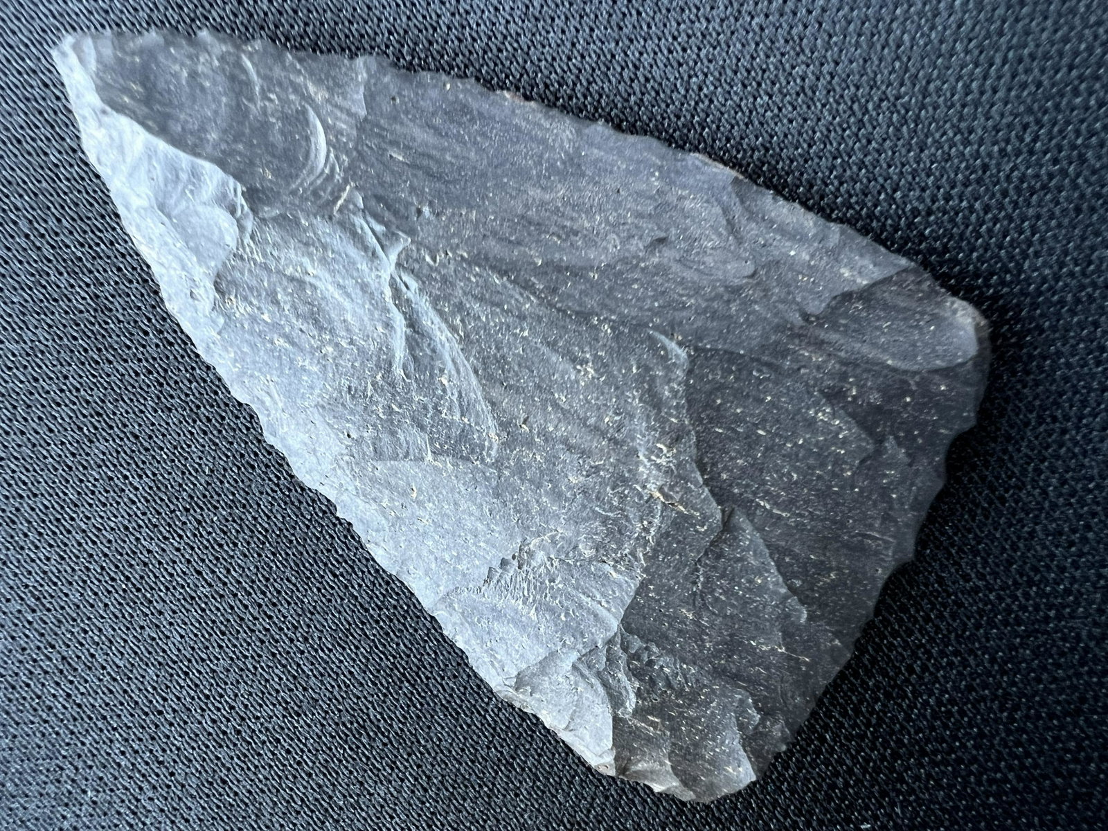 1 15/16" Covington Texas Arrowhead. Ex: Ben Winchester Museum Collection.: 1 15/16" Covington Texas Arrowhead. Ex: Ben Winchester Museum Collection. Ancient prehistoric authentic native american artifacts.