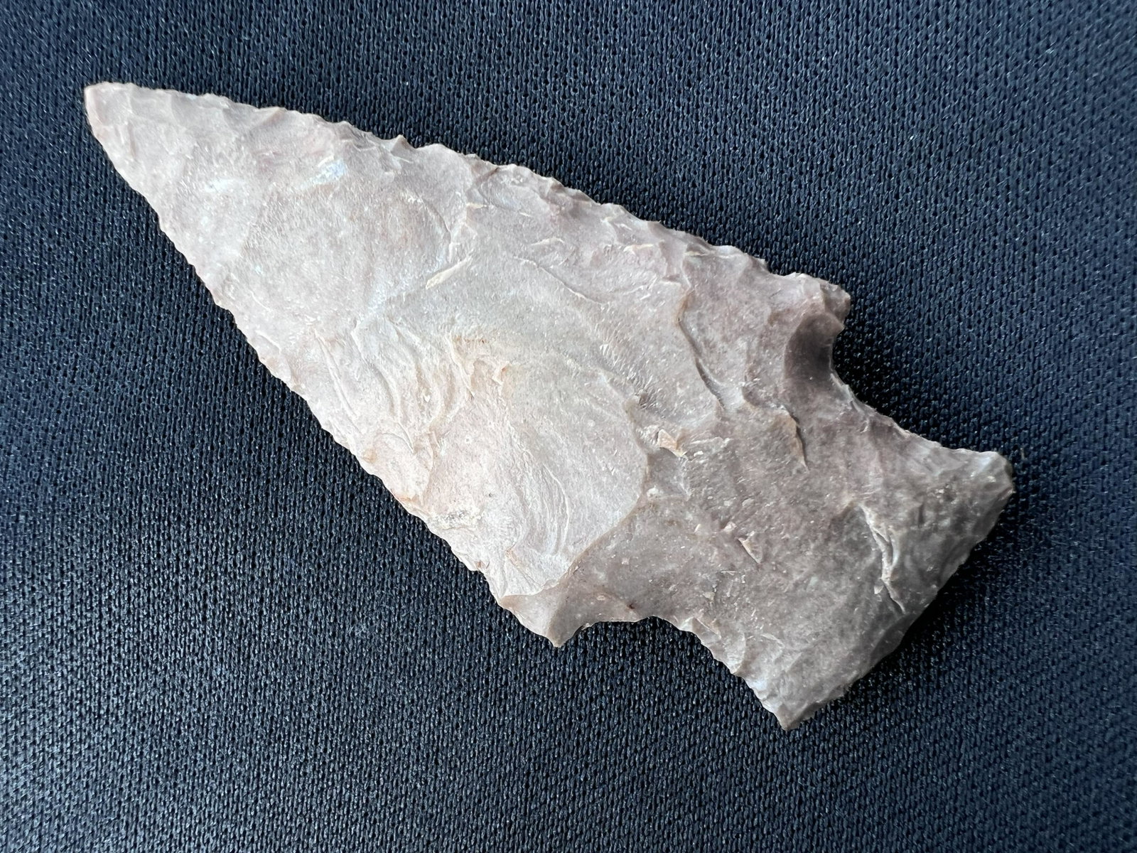 2 5/16" Lange Texas Arrowhead. Ex: Ben Winchester Museum Collection.: 2 5/16" Lange Texas Arrowhead. Ex: Ben Winchester Museum Collection. Ancient prehistoric authentic native american artifacts.