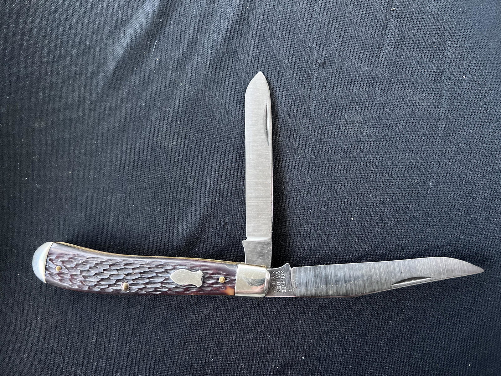 Schrade Walden 293 mint condition never sharpened. 2 blade knife that measures 3 7/8 inches closed.: Schrade Walden 293 mint condition never sharpened. 2 blade knife that measures 3 7/8 inches closed.