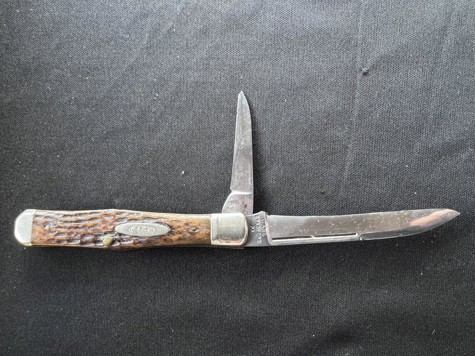 Case XX 6223 Antler Handle 2 Blade Pocket Knife in Great Condition. Measures 3 1/2 inches closed.: Case XX 6223 Antler Handle 2 Blade Pocket Knife in Great Condition. Measures 3 1/2 inches closed.