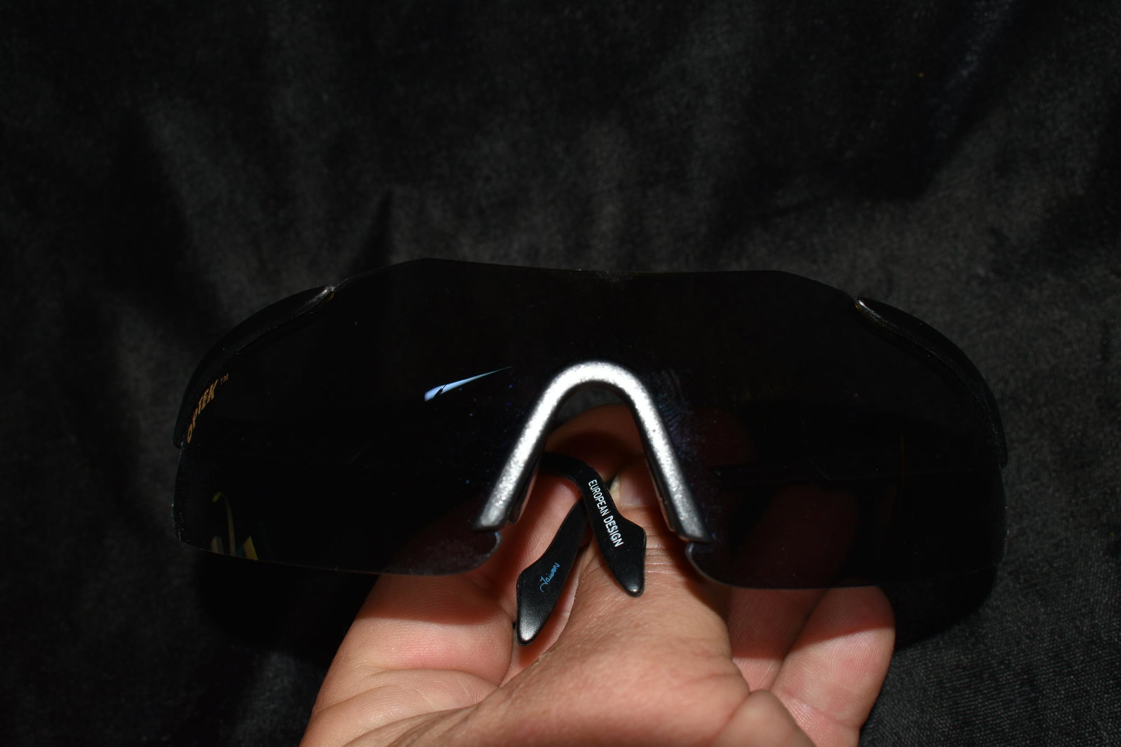 Optek M Frame Sport Sunglasses Made In USA Rare New: They look similar to vintage Oakley M Frame sunglasses and retailed new for $140. Never worn in new condition.
