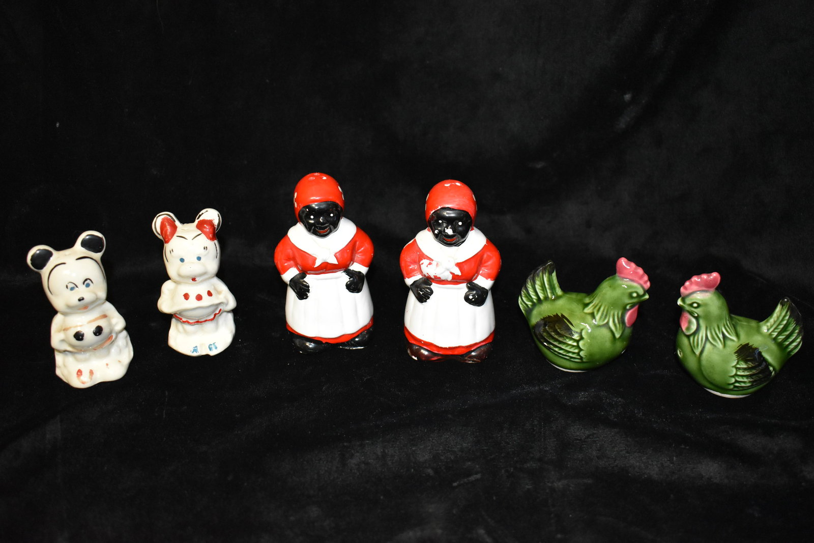11 Vintage Salt & Pepper Shakers Disney going back to the 1950's: Walt Disney Mickey & Mini Mouse from the 1950's, Selvester and Tweety from the 1990's. The others are likely 1940's to 1960's. All are in very good to near fine condition. The older ones have a paint