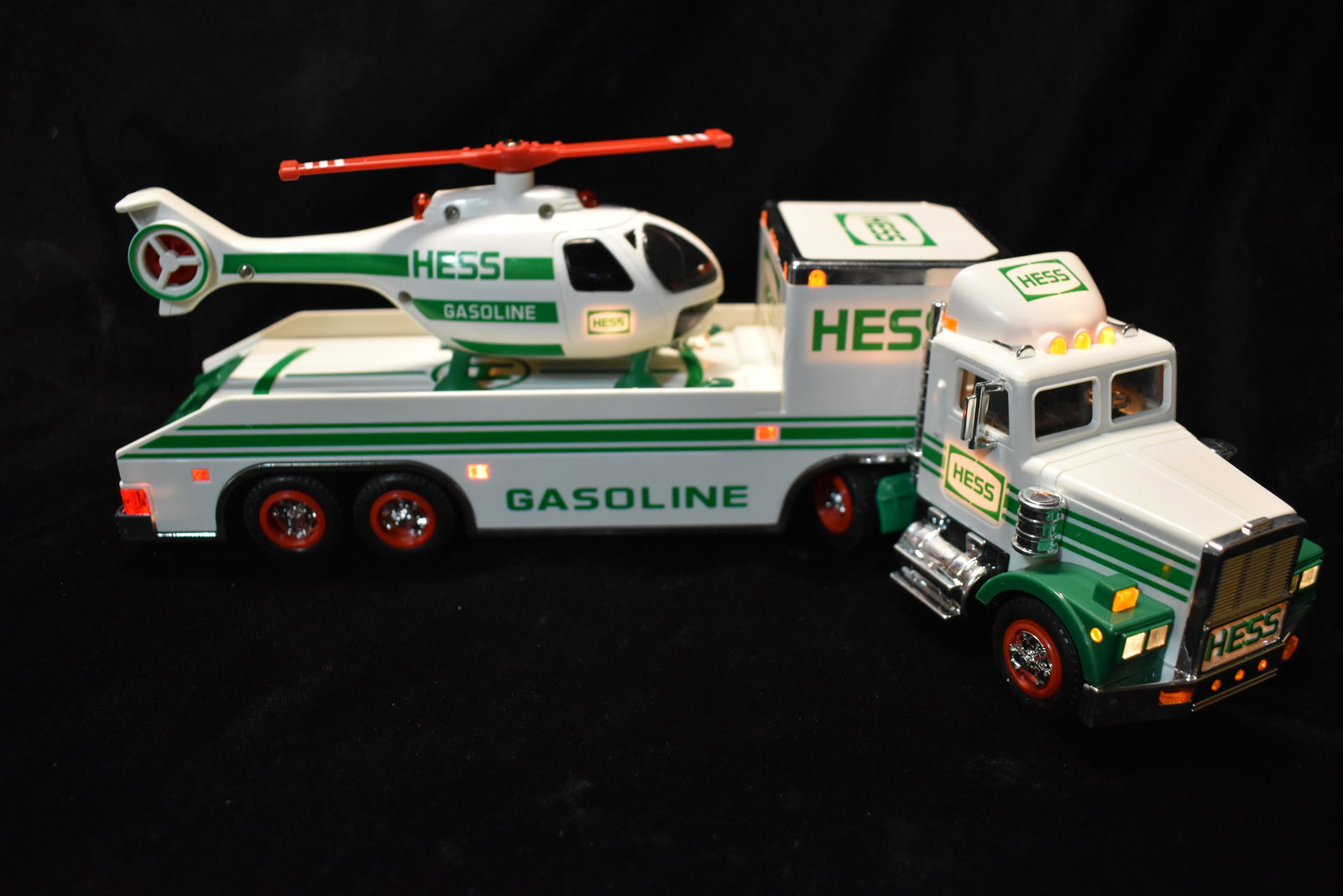1995 Hess Toy Truck and Helicopter with Real Head and Tail Lights and Original box (1 of 6)