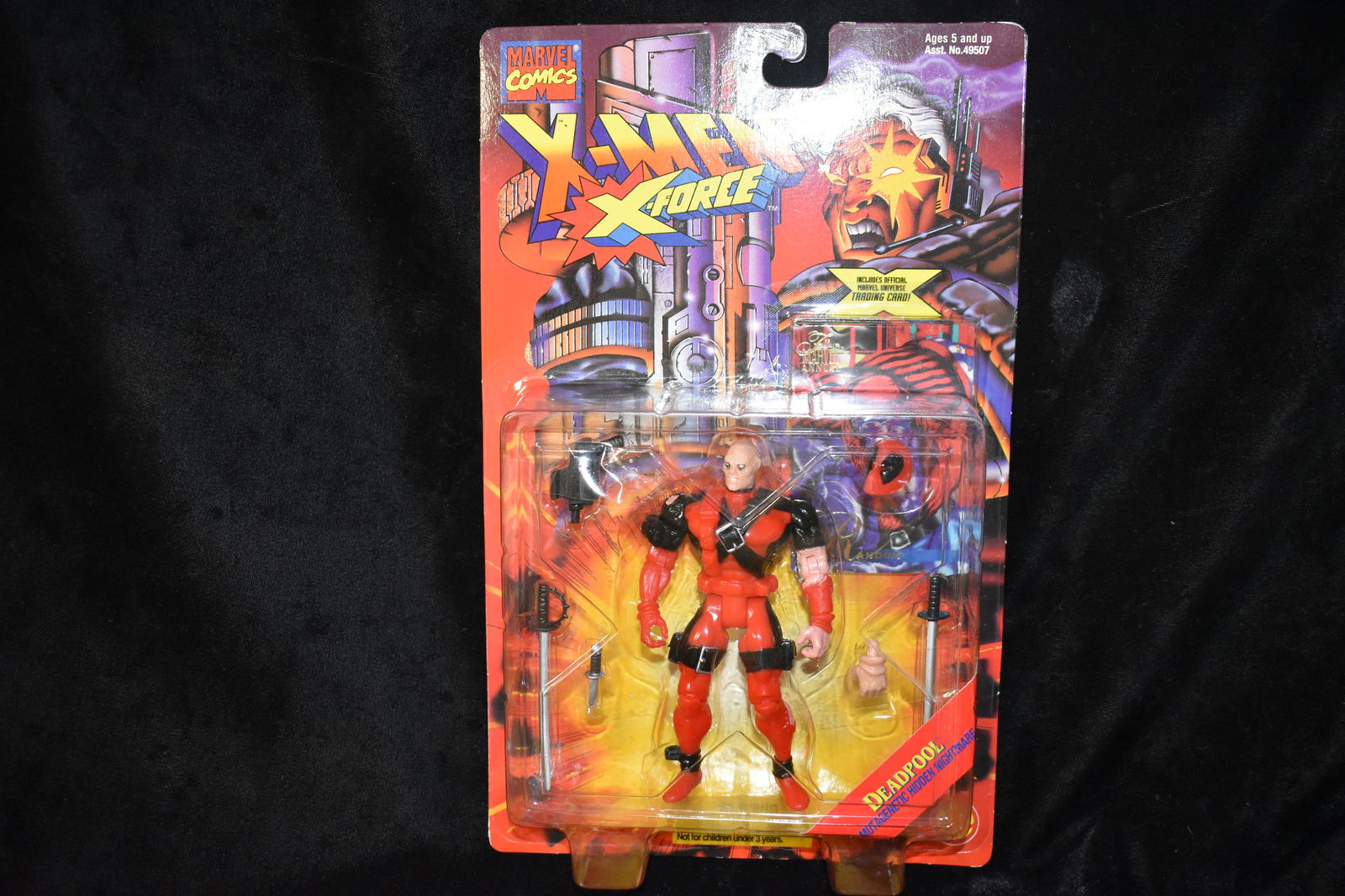 1995 ToyBiz Vintage Marvel Comics X-Men X-Force Deadppool Action Figure (1 of 3)