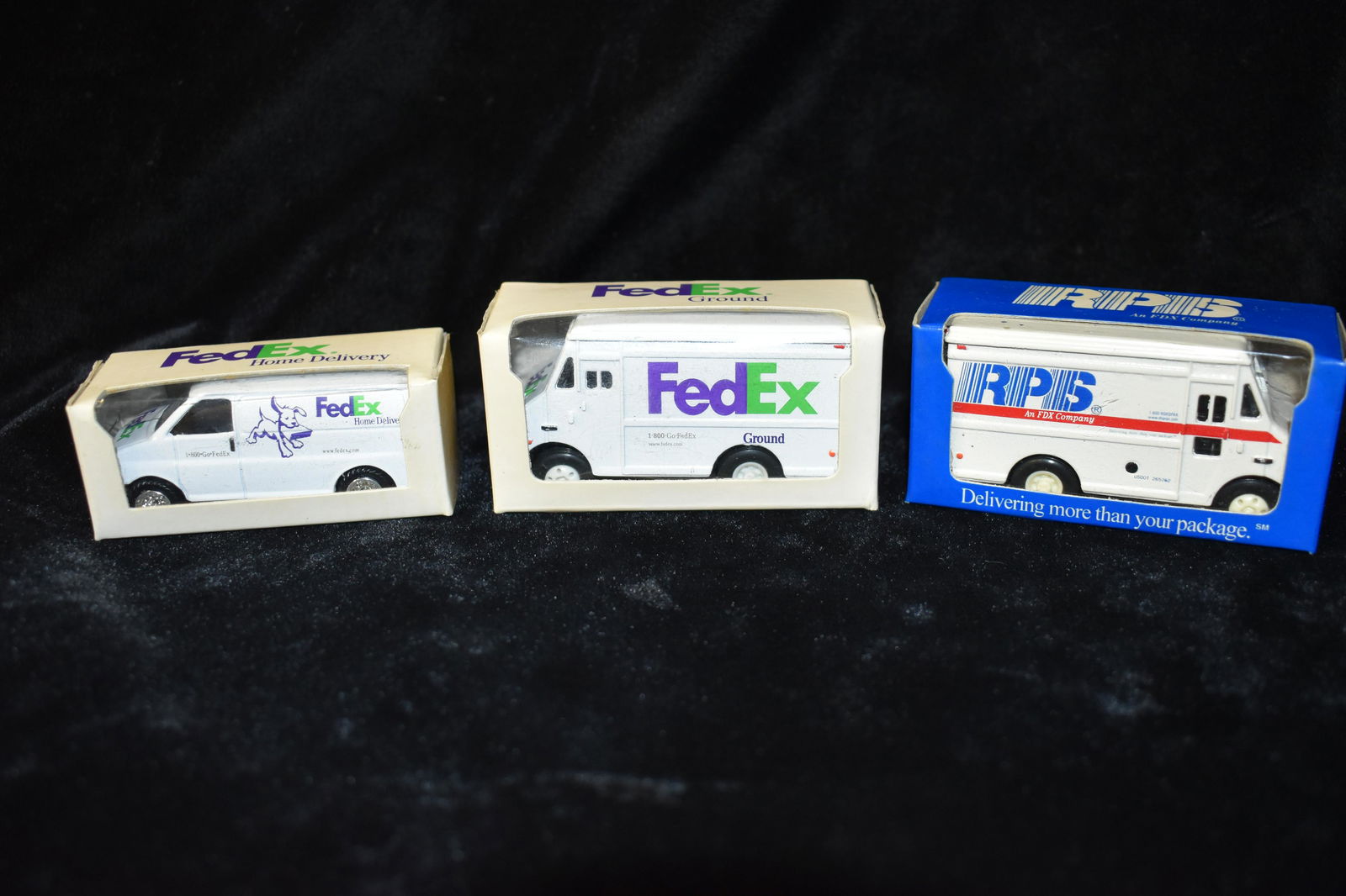 Rare Promotional RPS & 2 FedEx Diecast Trucks 1990's New in their Boxes. (1 of 3)