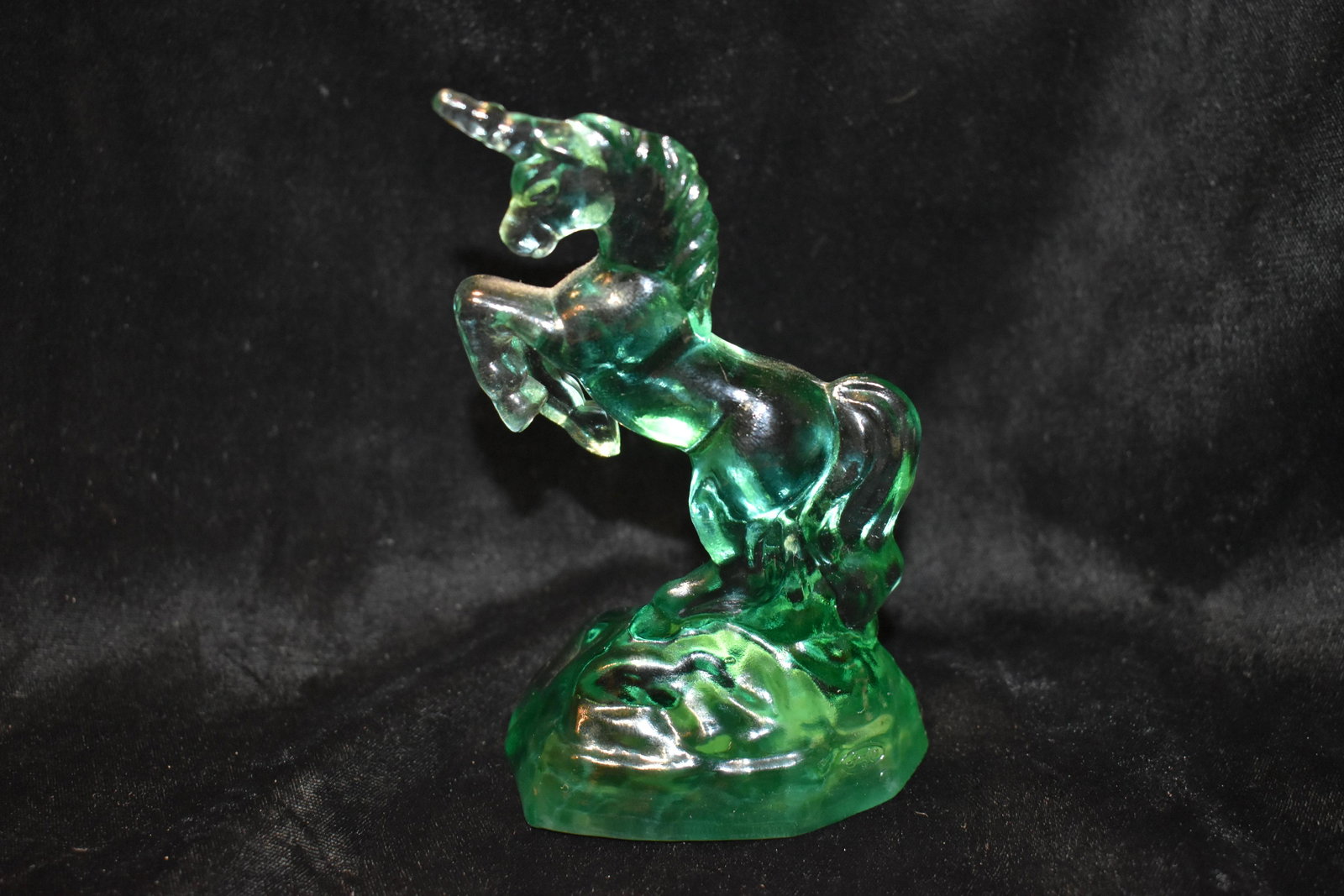 Rare Vintage Fenton Sea Mist Fenton Glass Unicorn: Fenton Sea Mist Fenton Glass Unicorn. Excellent condition. Measures 5 1/4" Tall